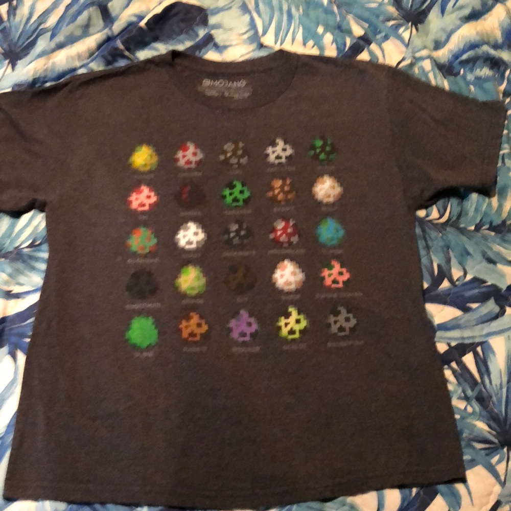 *2 for $15*OFFICIAL MINECRAFT MINE CHEST TSHIRT YL